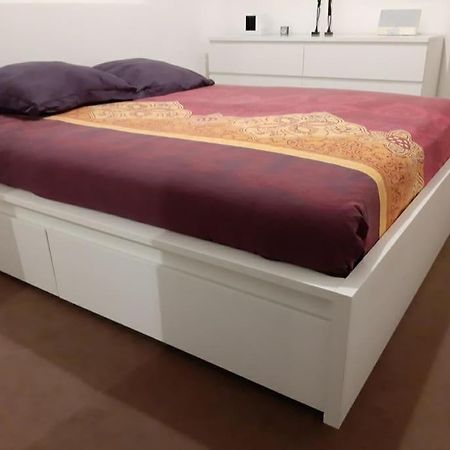 Joli Appartement Avec Jardin Et 2 Parkings Prives Argenteuil Eksteriør bilde