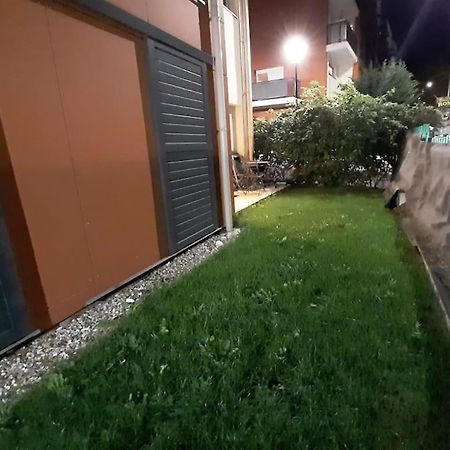 Joli Appartement Avec Jardin Et 2 Parkings Prives Argenteuil Eksteriør bilde