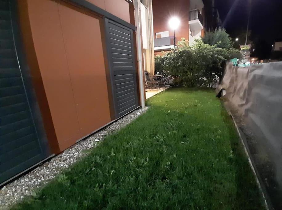 Joli Appartement Avec Jardin Et 2 Parkings Prives Argenteuil Eksteriør bilde